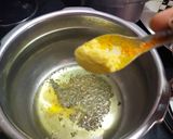 વઘારેલી ખીચડી (Vaghareli Khichdi Recipe In Gujarati) રેસીપી સ્ટેપ1ફોટો