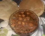 A picture of step 10 of Chhole bhature.