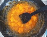 A picture of step 5 of Ripe mango jam.