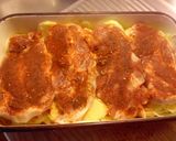 Sült tarja hagymás krumplival recept fázis 4 fotója