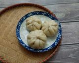 Hình bước làm 5 của món Làm bánh bao đầy đủ <3 (thịt băm, trứng muối và trứng cút)