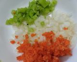 Foto del paso 1 de la receta: Arepa🫓rellena de queso🧀salchicha🌭y ensalada🍅🧅🥕