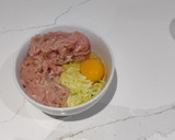 Foto del paso 2 de la receta: Hamburguesas light de pavo y calabacín