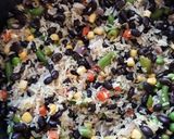 Foto del paso 1 de la receta: Arroz con vegetales y ensalada de atún