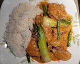 A picture of step 5 of Spicy Kare-Kare.