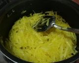 A picture of step 3 of Aloo ka zarda.