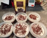 Foto del paso 17 de la receta: Postre frío e individual de chocolate con mermelada casera y chantilly