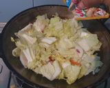 Foto langkah ke 2 dari resep Tumis Tahu Sawi Putih.