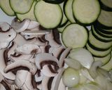 Une image de l'étape 1 de Poulet farci en papillote.