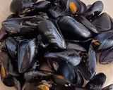 A picture of step 1 of My Style Linguine allo Scoglio (Seafood Linguine).