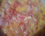 Foto del paso 3 de la receta: Huevo con salchichas, jitomate y cebolla 🍅🧅😋😋