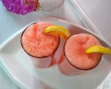 A picture of step 4 of Pineapple and watermelon smoothie.