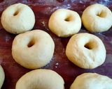 Foto langkah ke 4 dari resep No Lazy Lazy Donuts ala Chef Muhammad.