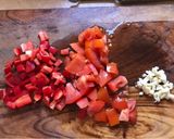 Foto del paso 3 de la receta: Tagliatelle de calabacín con salsa de tomate y verduras