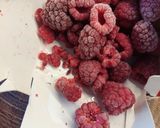 Zabkekszes tejfölös- tejszínes sütemény, málnával recept fázis 5 fotója