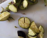 Foto del paso 1 de la receta: Salteado de berenjenas picantes