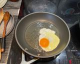 A picture of step 6 of Nasi goreng (Indonesian stir-fried rice).