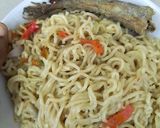 A picture of step 2 of Hot & Spicy Noodles.