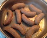 Foto del paso 2 de la receta: Sanduche de chorizo Italiano y pimientos 
