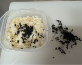 A picture of step 2 of Japanese Wakame Rice.