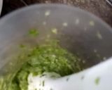 A picture of step 2 of Green raita.