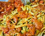 Foto del paso 7 de la receta: FIDEOS NIDO DE ESPINACA Y AJO CON SALSA TUCO DE CARRE DE CERDO🍝🍖🍝