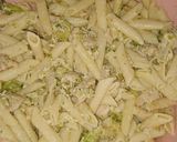 Csirkés brokkolis tészta recept fázis 5 fotója