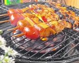 Foto langkah ke 5 dari resep Barbeque Mix Skewers.