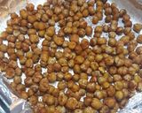 Foto del paso 3 de la receta: "Maní Japonés" de Garbanzos