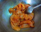 Foto del paso 1 de la receta: Pechuga de pollo en salsa tandoori, cúrcuma y leche de coco
