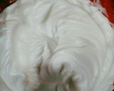 Foto langkah ke 6 dari resep Fluffy and moist marble cake.