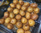 Foto langkah ke 4 dari resep Baby potato oven cemilan anak sehat.