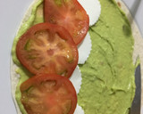 Foto del paso 4 de la receta: Wraps de salmón, guacamole y rucula