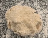 A picture of step 2 of Scallion pancake.