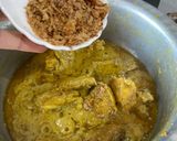 A picture of step 8 of Mughlai chicken.