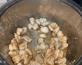 Foto del paso 1 de la receta: Pollo con tomate