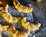 صورة لخطوة 2 من وصفة كروسان بالجبنه بشكل جميل 🥐🥐🧀