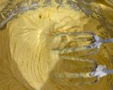 Foto langkah ke 2 dari resep Cake Marmer Kopi Cokelat (Moka).