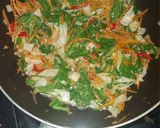 Foto langkah ke 4 dari resep Mie Goreng Bihun.