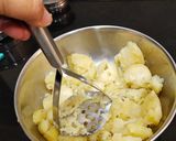 A picture of step 2 of Stuffed Ragda Pattice Chat.
