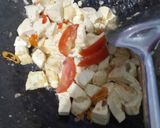 Foto langkah ke 4 dari resep Tumis Tahu Kemangi Pedas Sederhana.