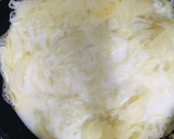 Foto del paso 1 de la receta: Tarta de cebollas y queso azul en masa dulce
