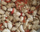 عکس مرحله 7 از دستور خوراک فیله مرغ و قارچ (شام رژیمی)