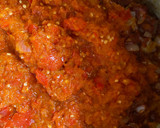 A picture of step 1 of Jollof spaghetti.