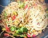 Foto del paso 5 de la receta: Spaghettis con vegetales al Wok