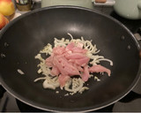 Foto del paso 3 de la receta: Fetuccini de arroz con pollo y salsa de cacahuetes