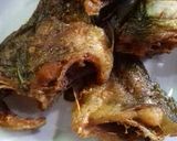 Foto langkah ke 3 dari resep Ikan mas goreng.