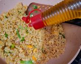 Foto langkah ke 4 dari resep Nasi Goreng Minyak Wijen.