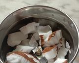 A picture of step 1 of Vermicilli of coco milk.