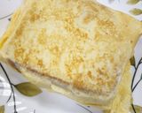 A picture of step 5 of Easy Egg 'n Cheese Sandwich.